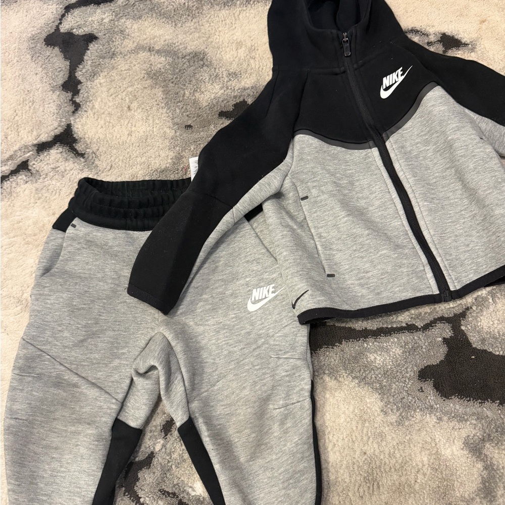 Toddler Gray and Black Nike tech